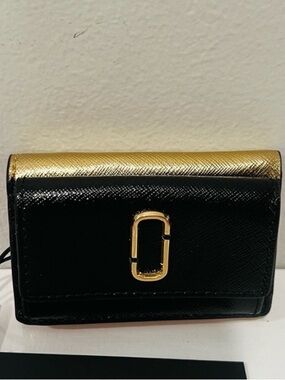 Marc Jacobs TheSnapshot Women's Tri-Fold Wallet